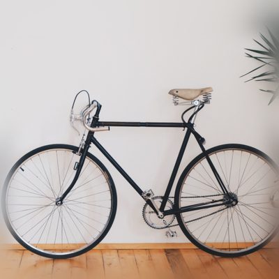 Original photo of a road bicycle before conversion